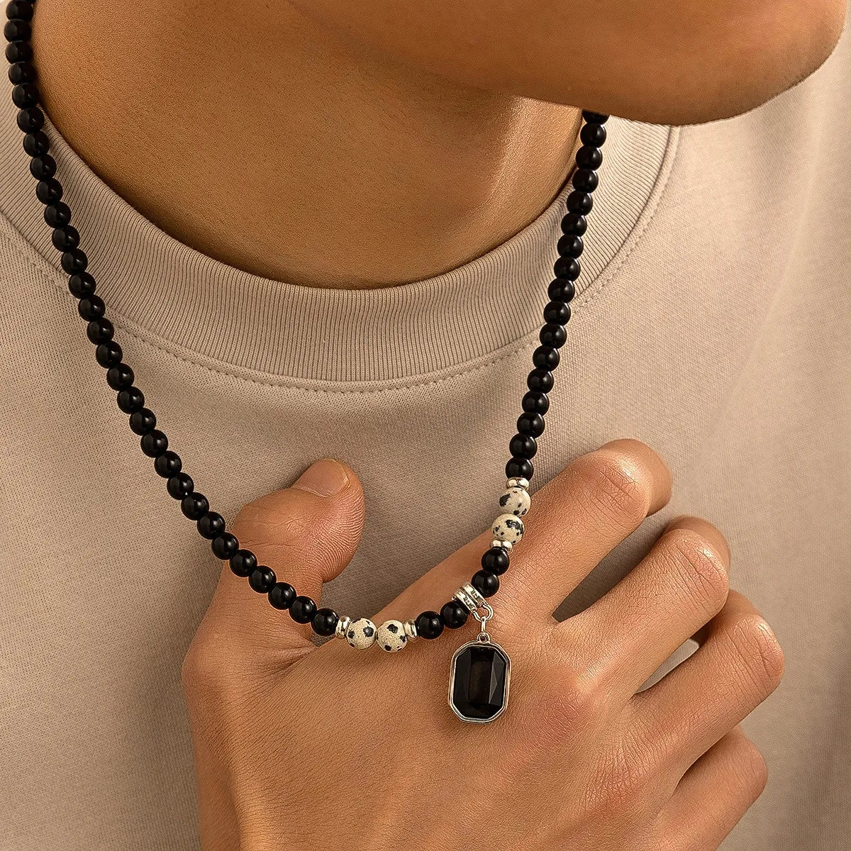 Men's stone bead necklace, hip-hop style, unique and high-end, simple and individualistic, collarbone chain accessory